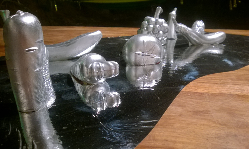plastic silver melting fruits design